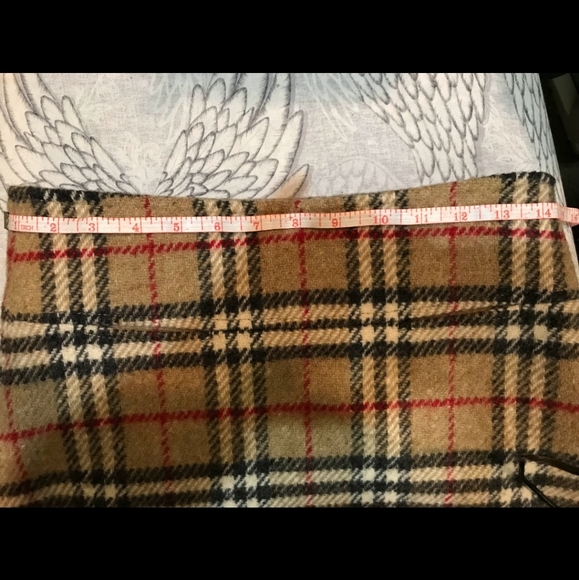 Authentic Vintage Burberry Skirt - Picture 3 of 4